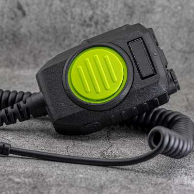 Speaker Mic 8 Green - IP67, Noise Cancelling, Emergency Button (2)